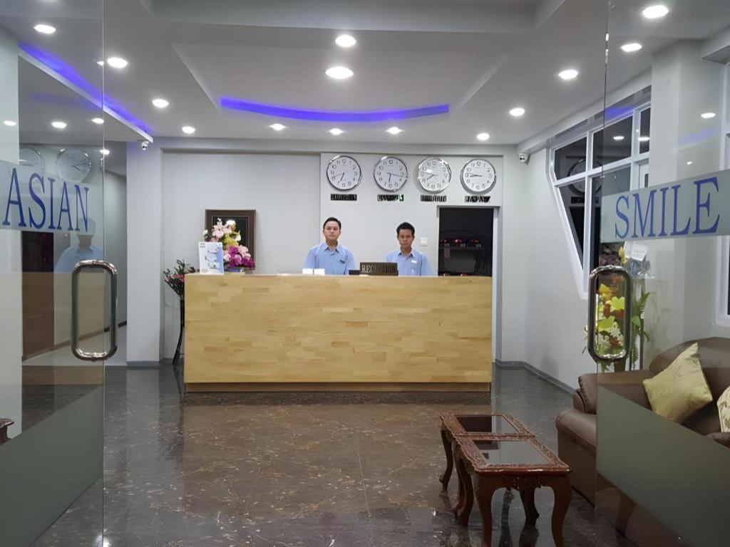 Asian Smile Hotel Yangon Exteriör bild