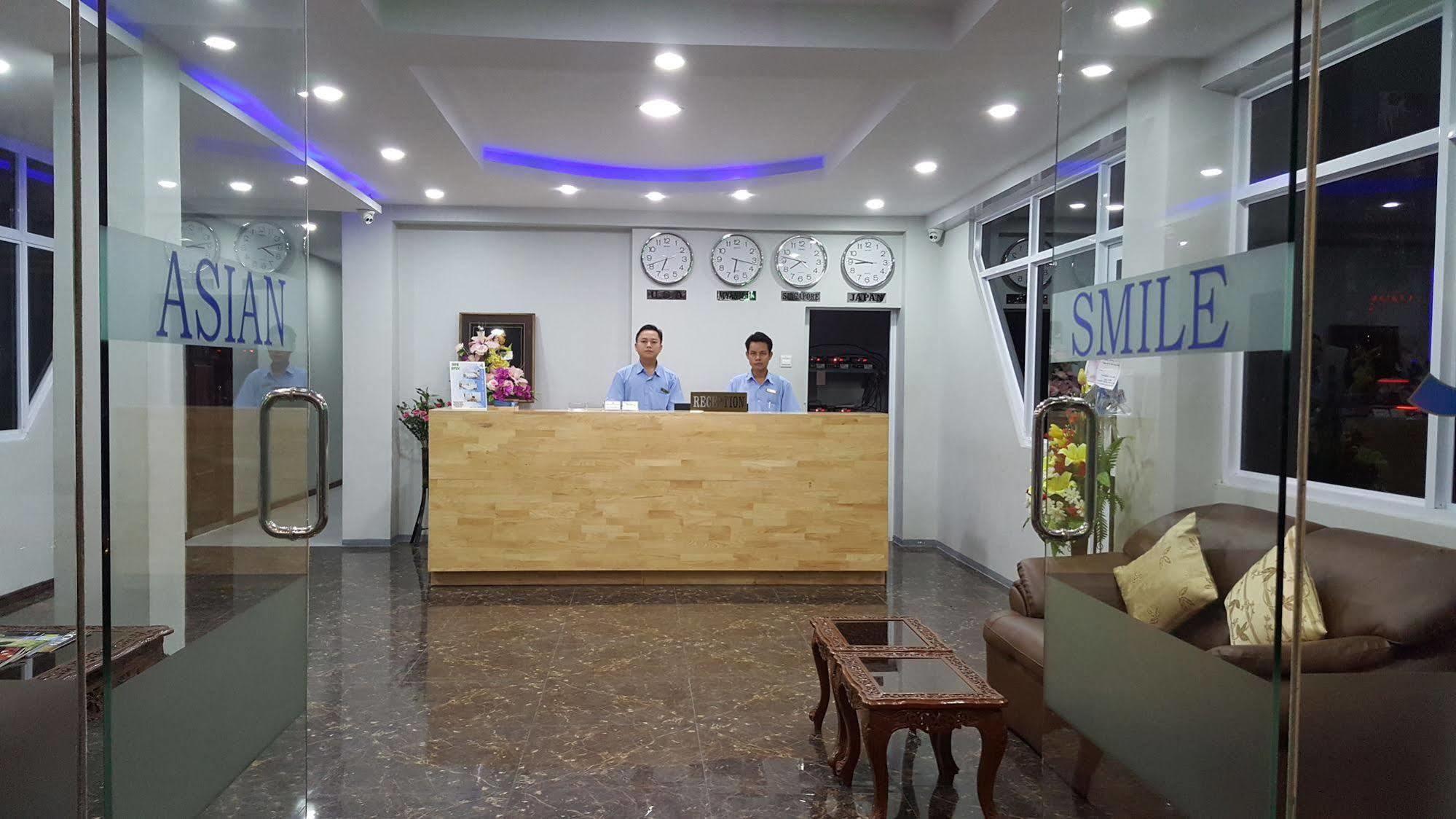 Asian Smile Hotel Yangon Exteriör bild